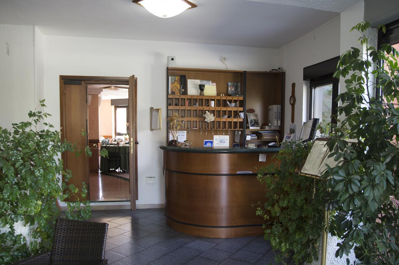 Ristorante Albergo Gerardo Di Masi Caposele Exterior photo