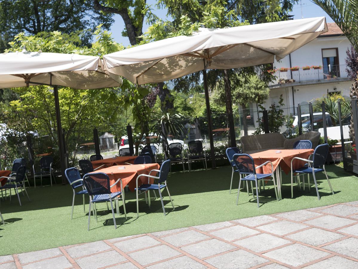 Ristorante Albergo Gerardo Di Masi Caposele Exterior photo